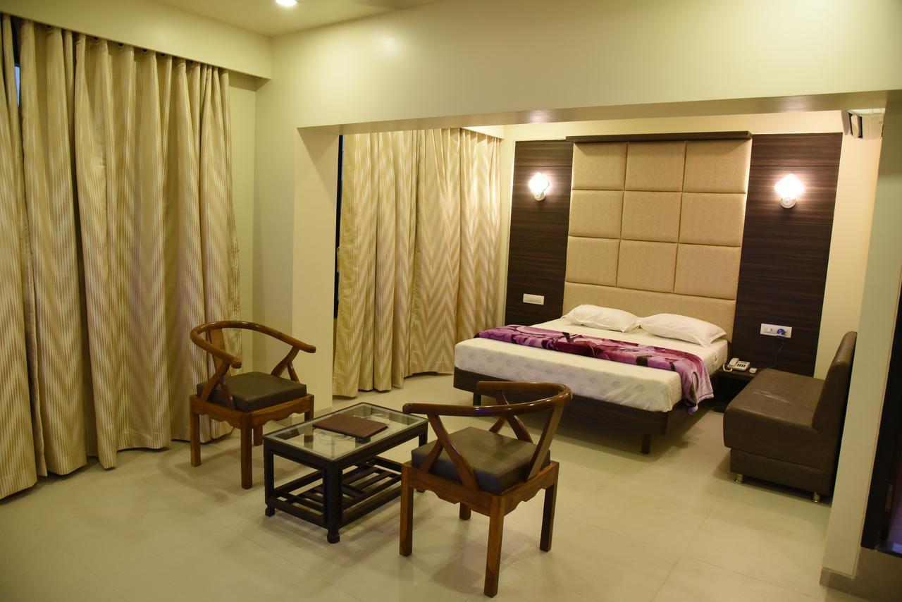 K D Residency Otel Kalyān Dış mekan fotoğraf