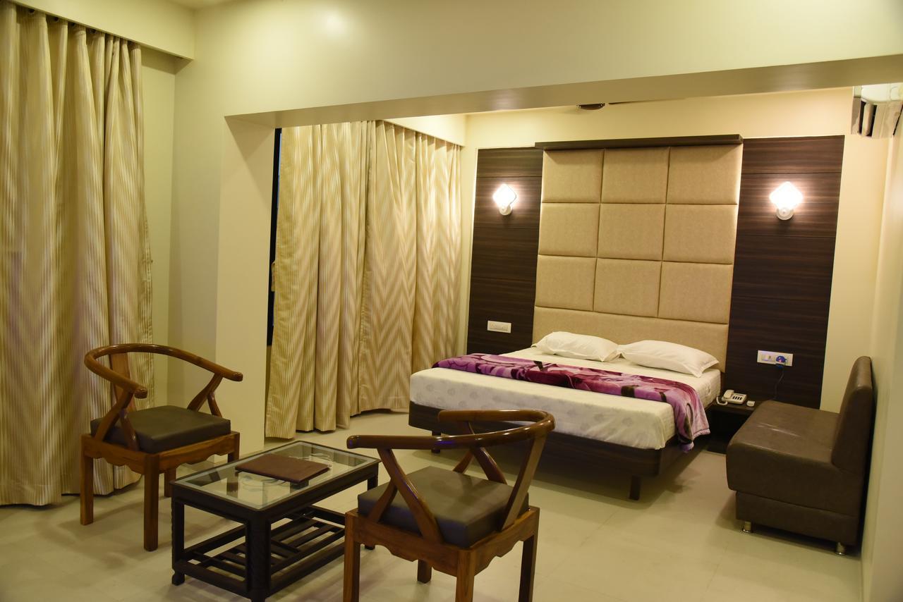 K D Residency Otel Kalyān Dış mekan fotoğraf