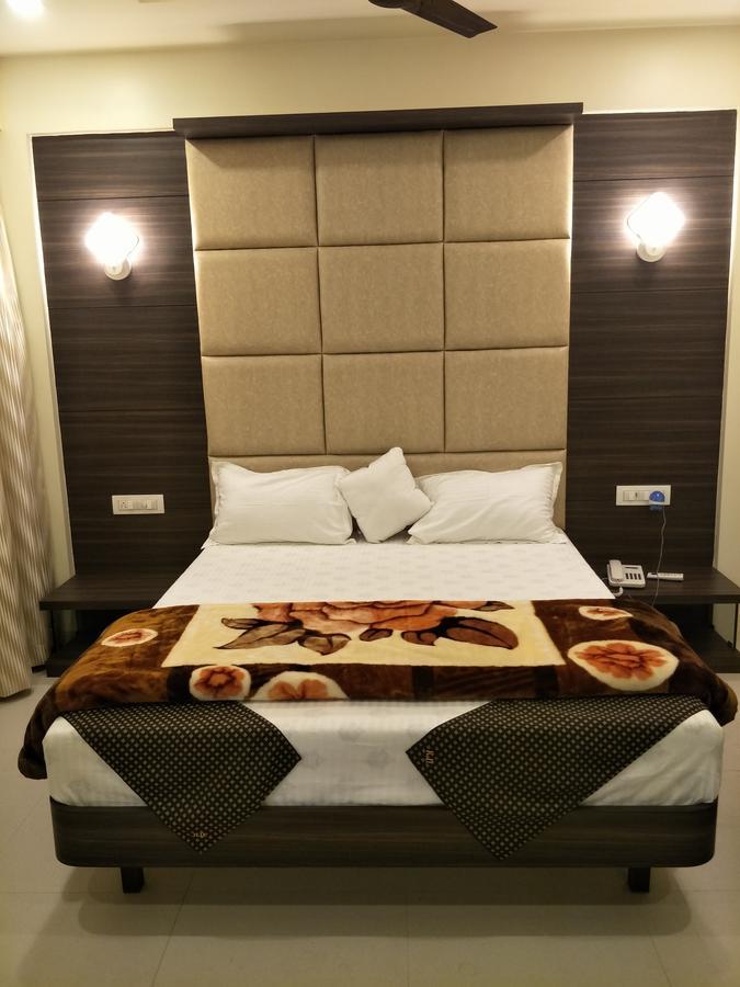 K D Residency Otel Kalyān Dış mekan fotoğraf