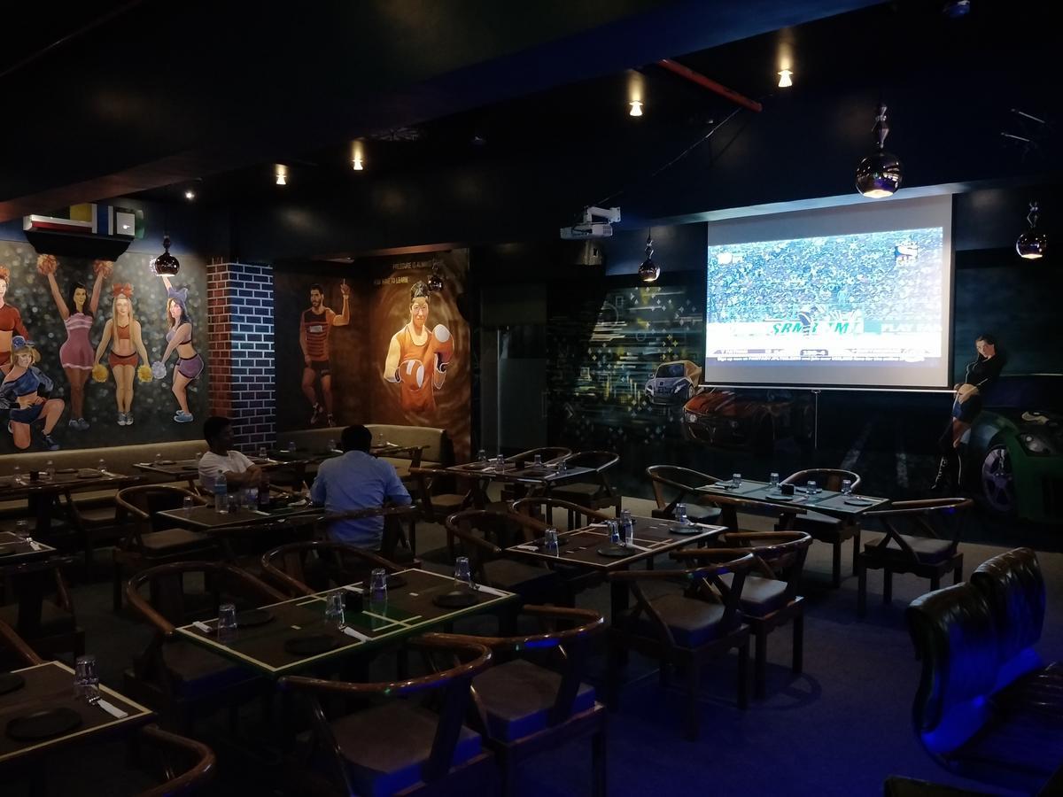 K D Residency Otel Kalyān Dış mekan fotoğraf